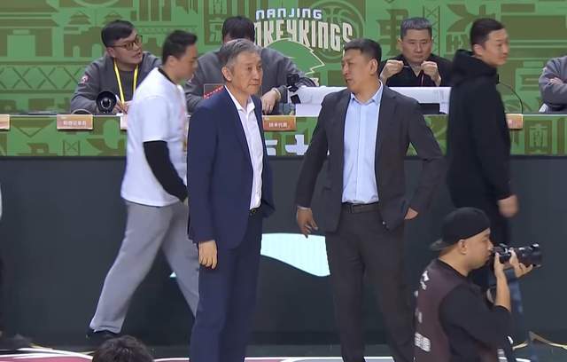 开云体育入口-神仙打架！鱼腩双加时掀翻黑马，郭昊文独砍31+6+10，贺希宁28+7