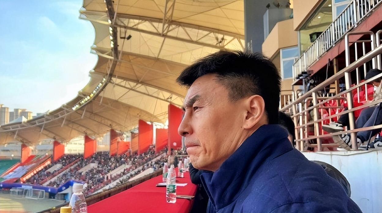 开云体育入口-中甲俱乐部宁波队选帅看好李玮锋，已跟他正式接触谈判，值得期待